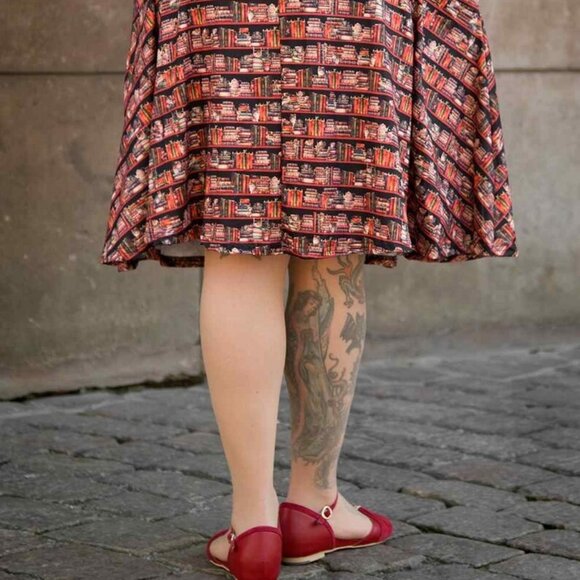 NWT Vintage-Inspired Cat & Book Wrap Dress, size 8 - Picture 4 of 15